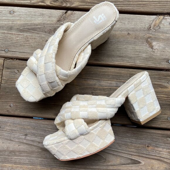 Shane Justin IT GIRL Ivory Terrycloth Chunky Flatform Sandals Mules Heels 42 12 - Picture 1 of 12